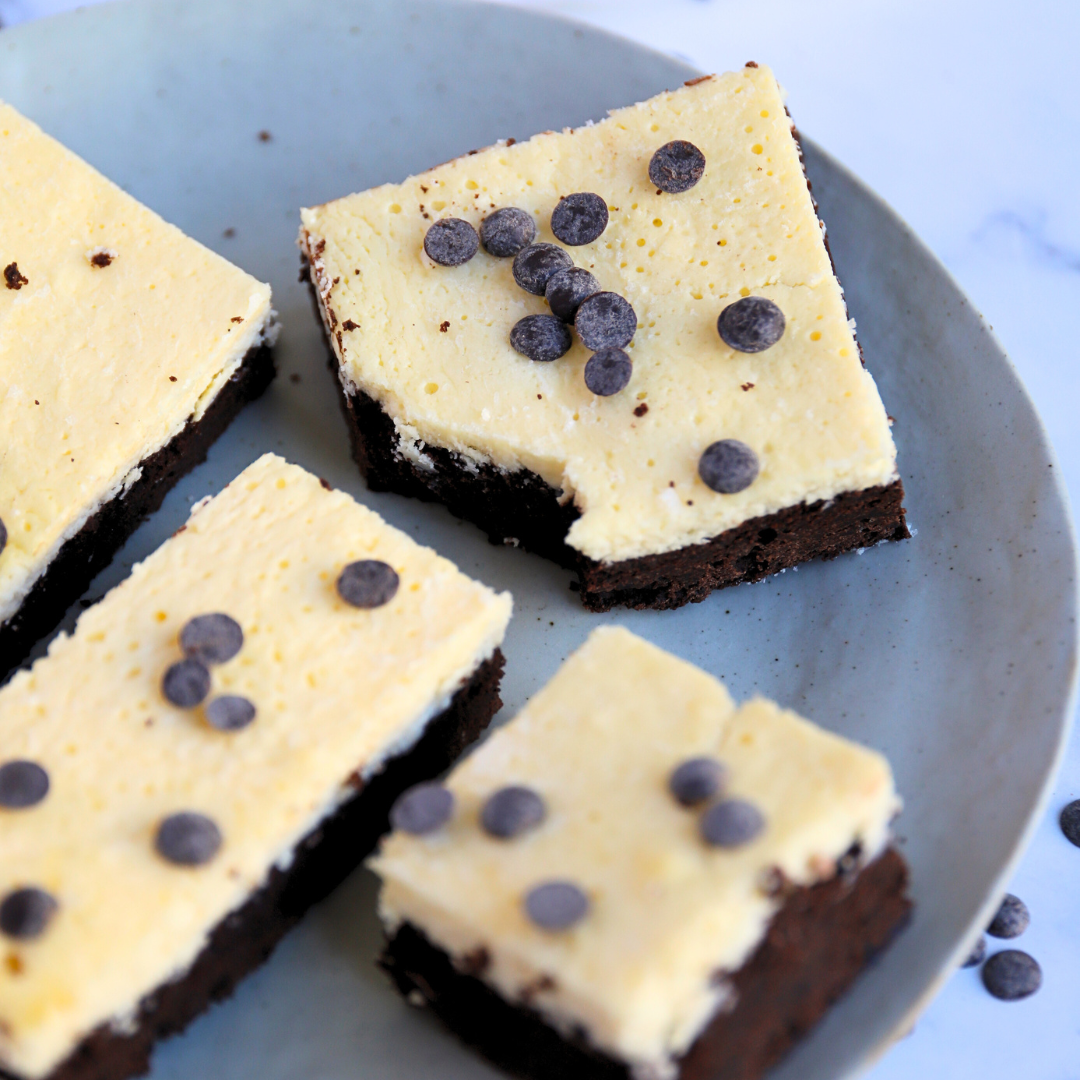 Keto Brownie Cheesecake Bites