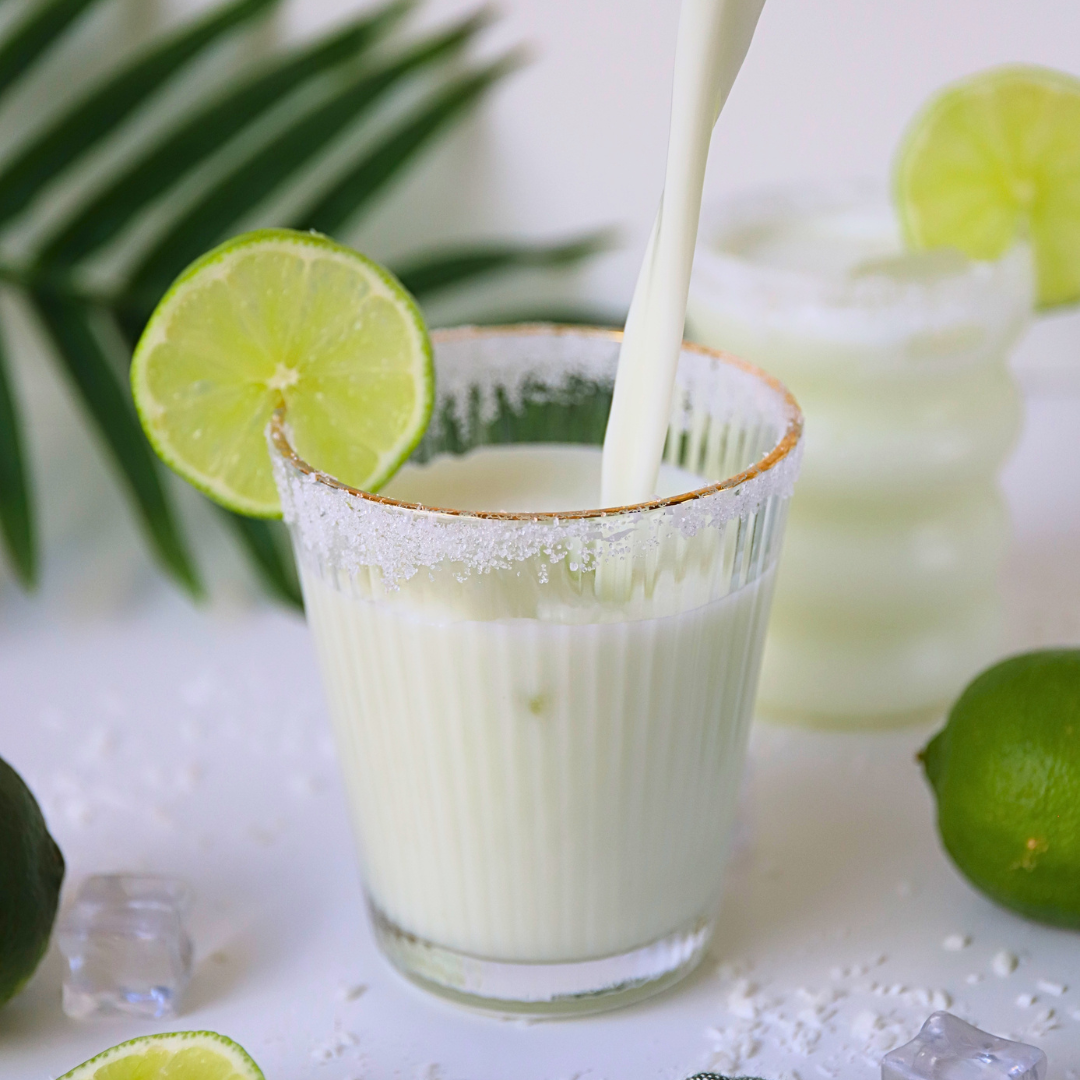 Brasilianische Limonade mit Kokosmilch
