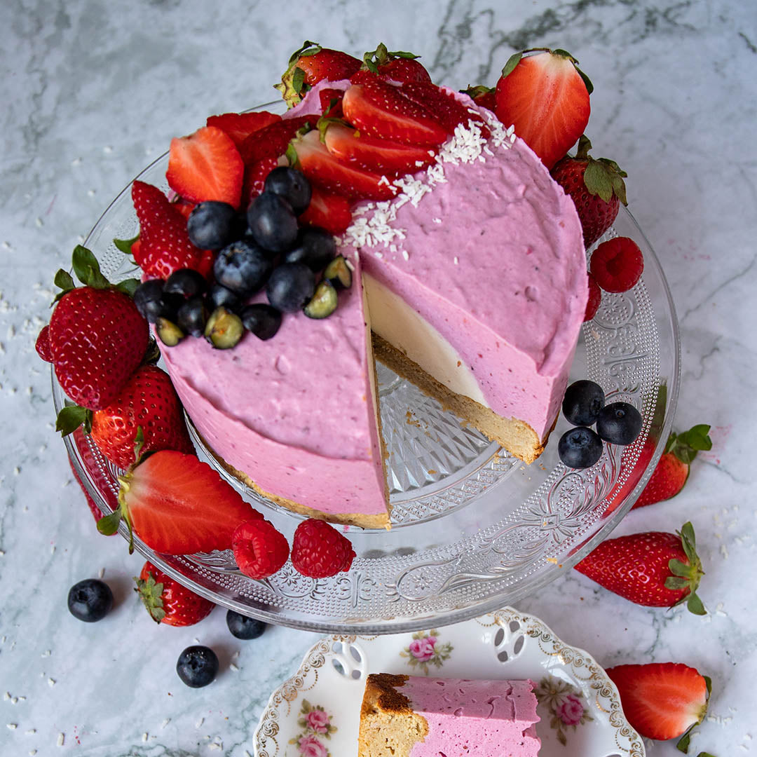 Low-Carb & Keto Kuppel-Torte mit zweierlei Füllung