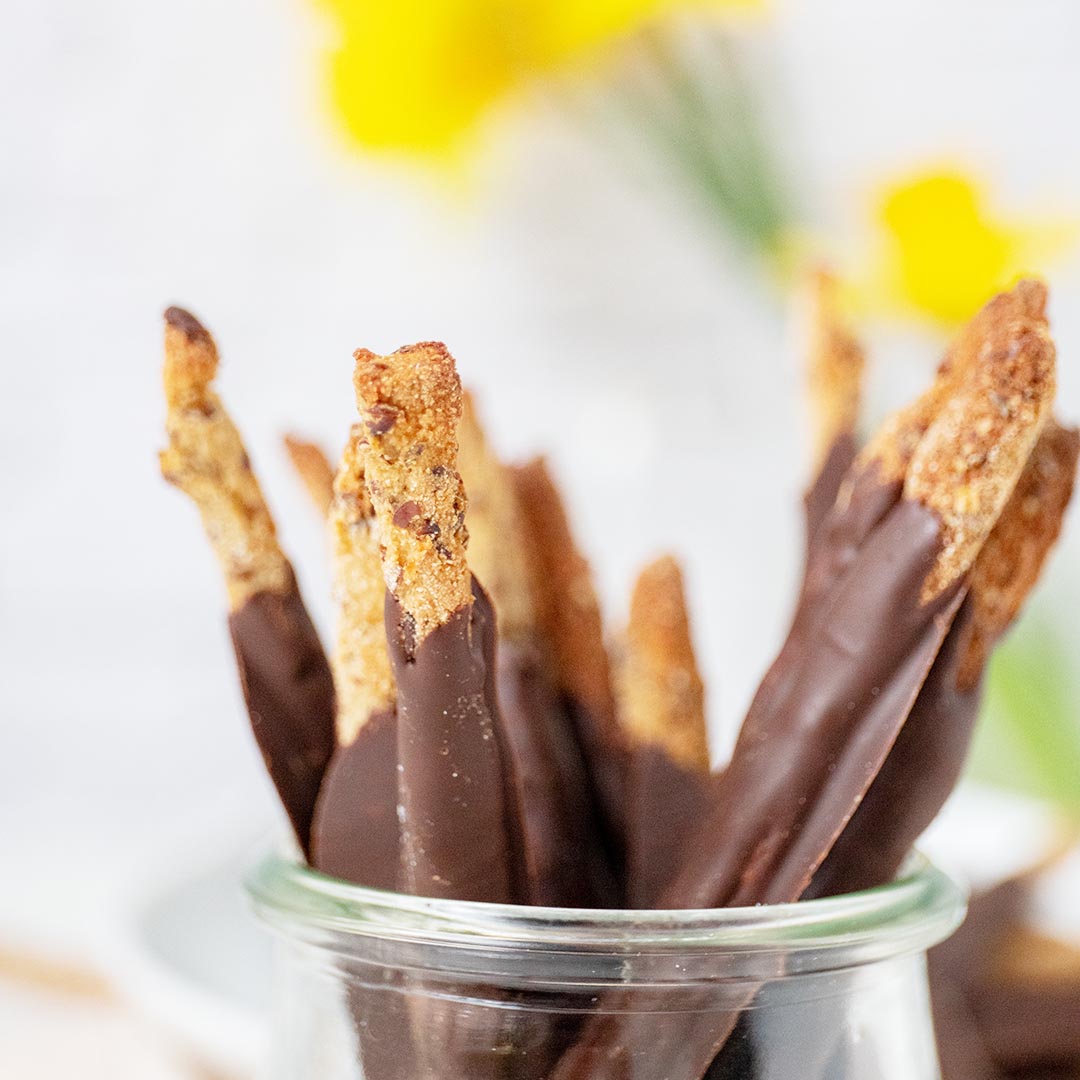 Low-Carb & Keto Keks-Schoko-Stäbchen