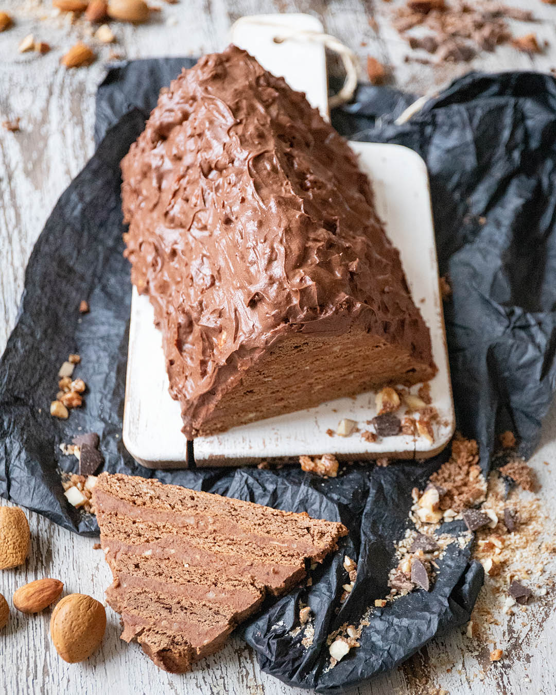 Low-Carb & Keto Schoko-Nuss-Pyramide