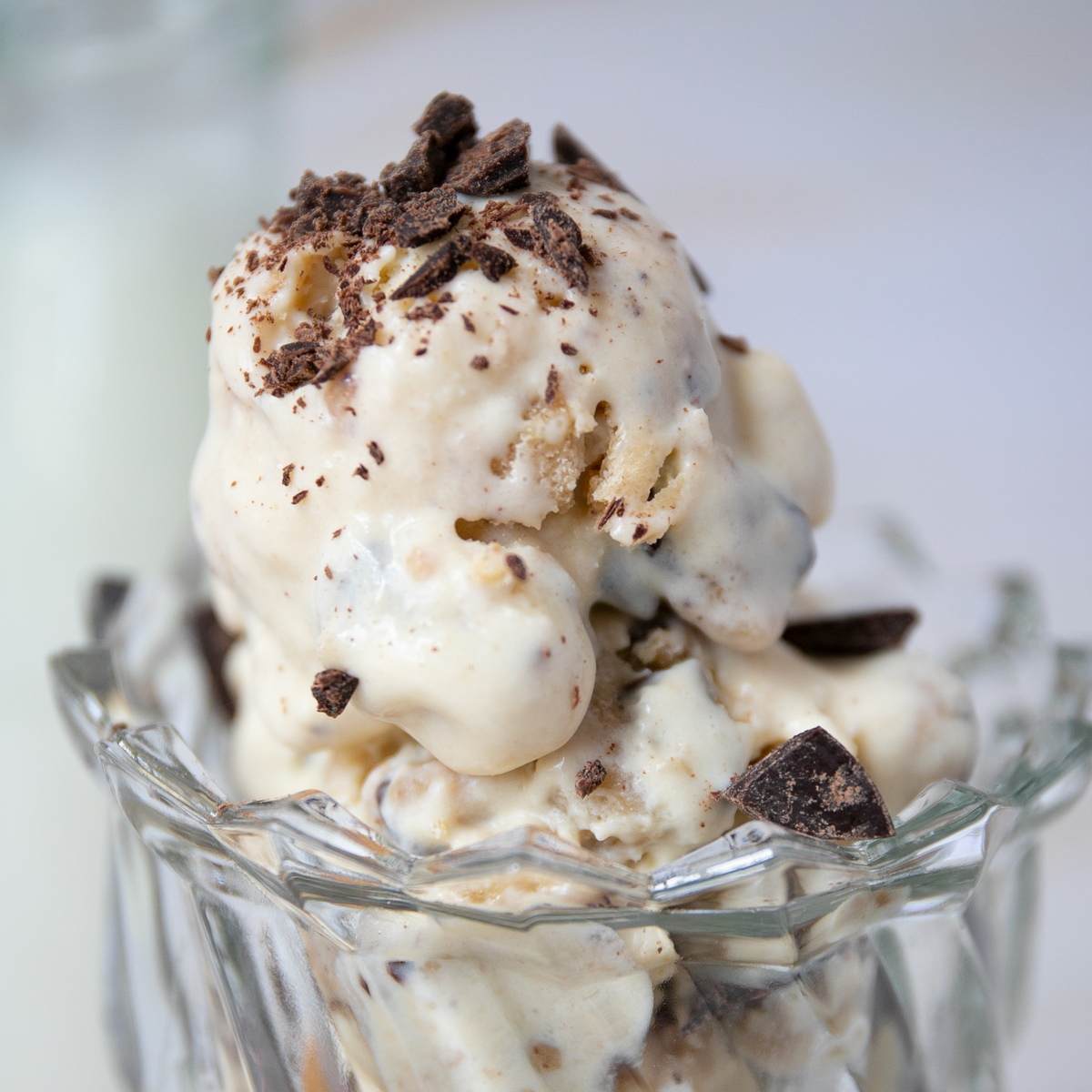 Low-Carb & Keto Cookie-Dough-Karamelleis