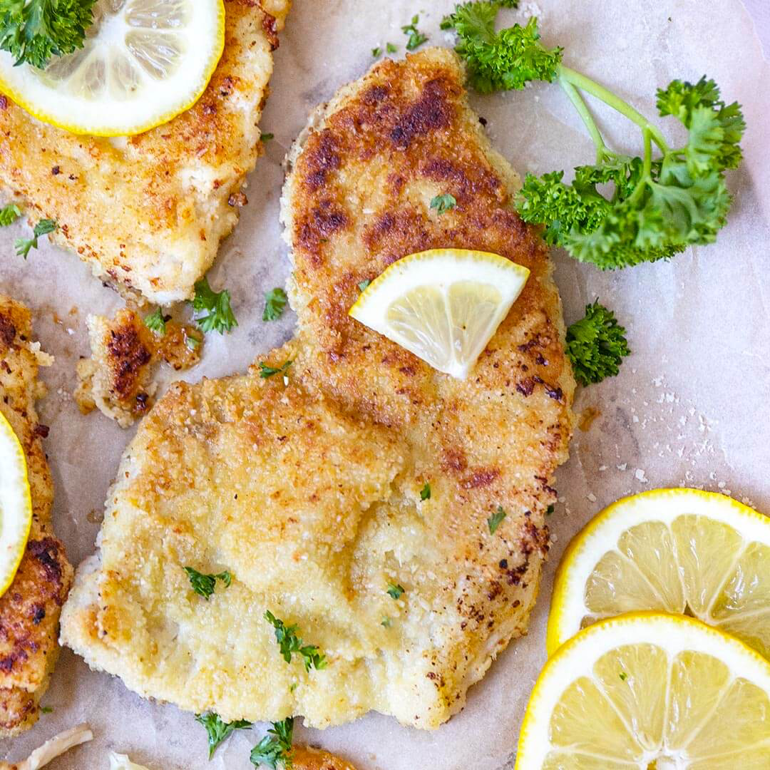 Low-Carb & Keto Putenschnitzel mit Mandelpanade