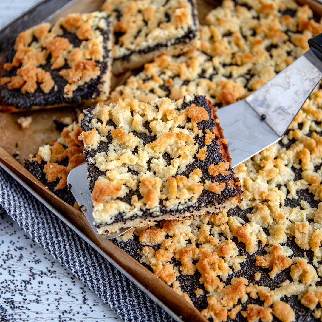 Low-Carb & Keto Mohnkuchen mit Streuseln