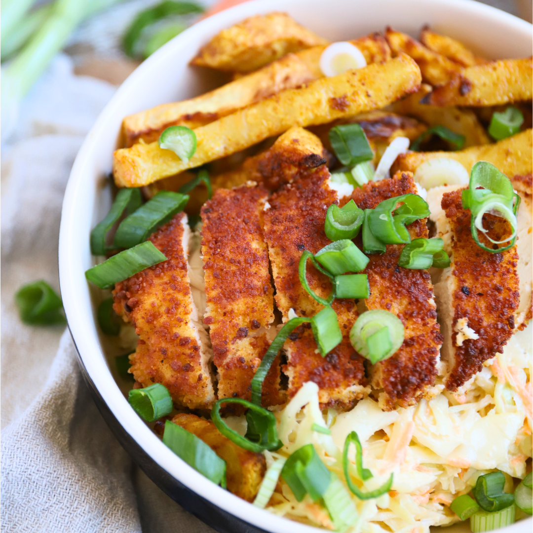 Low-Carb Knusper-Hähnchen Bowl