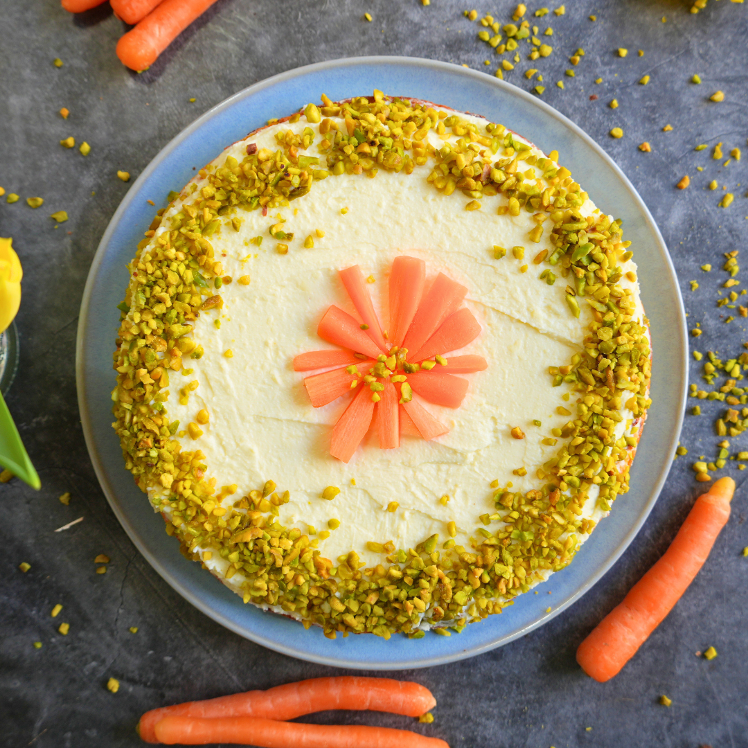 Ketogene Karottentorte mit Frischkäsefrosting