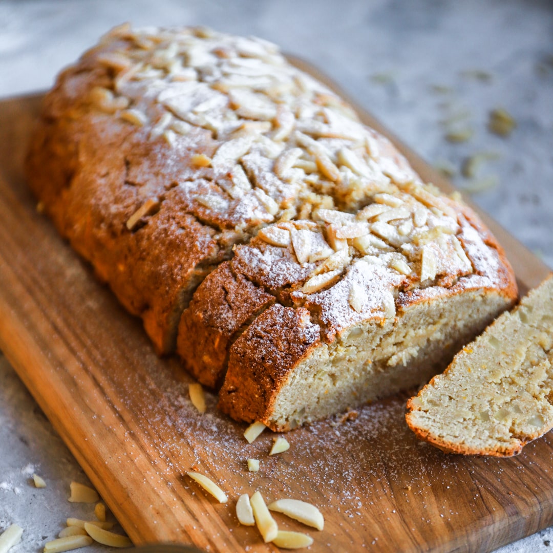 Low-Carb Mandelstollen