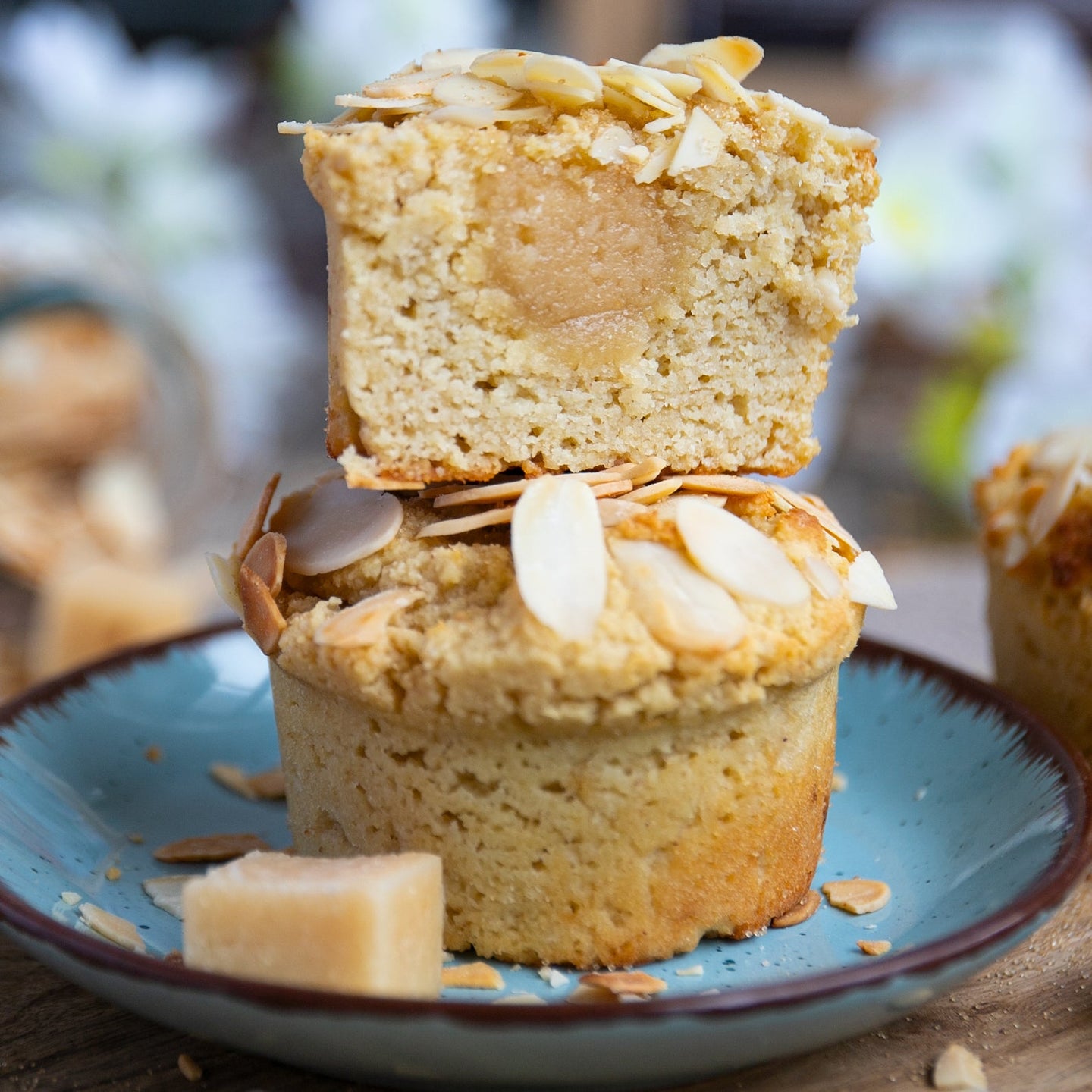 Low-Carb & Keto Marzipan-Muffins mit Mandeln