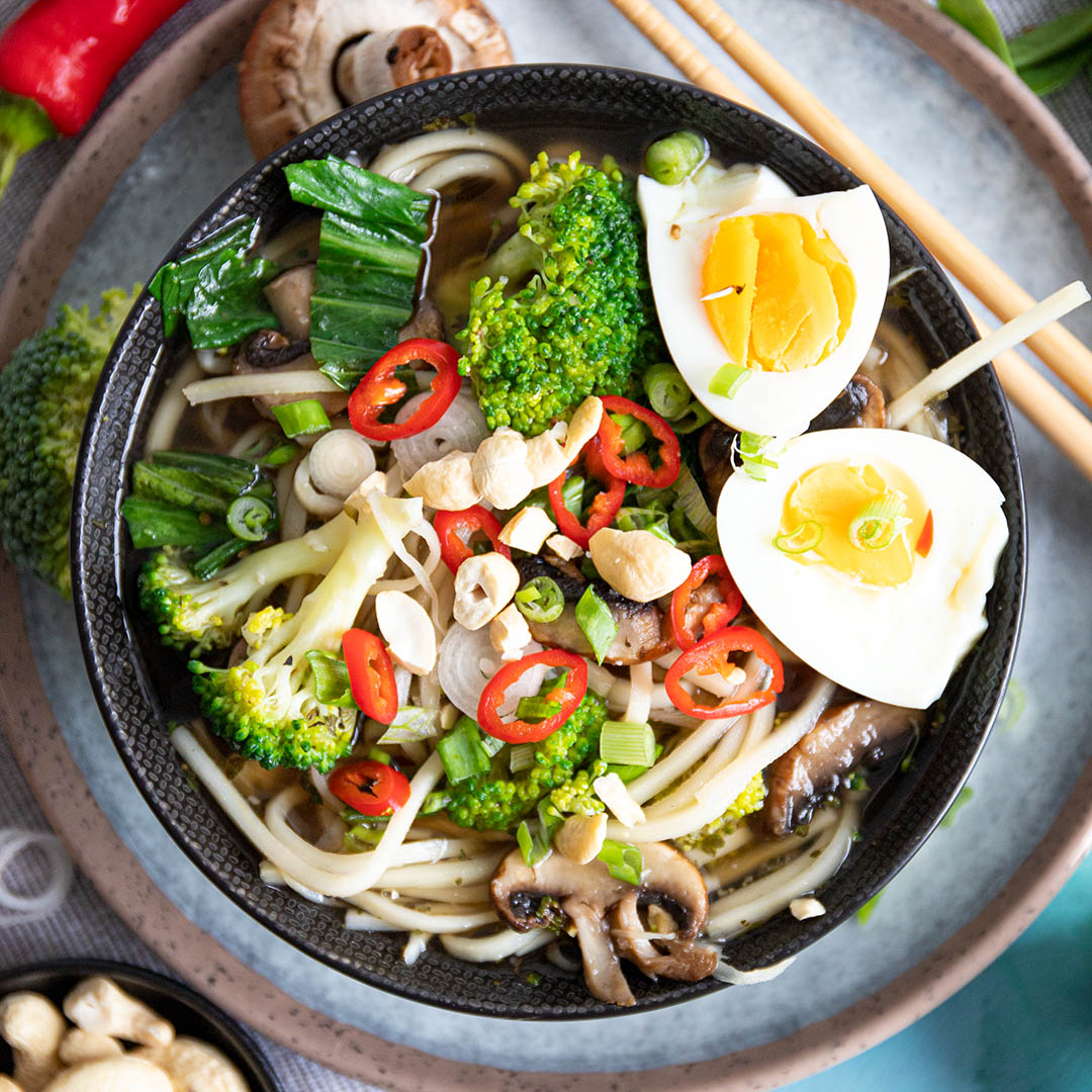 Low-Carb Ramen - japanische Nudelsuppe