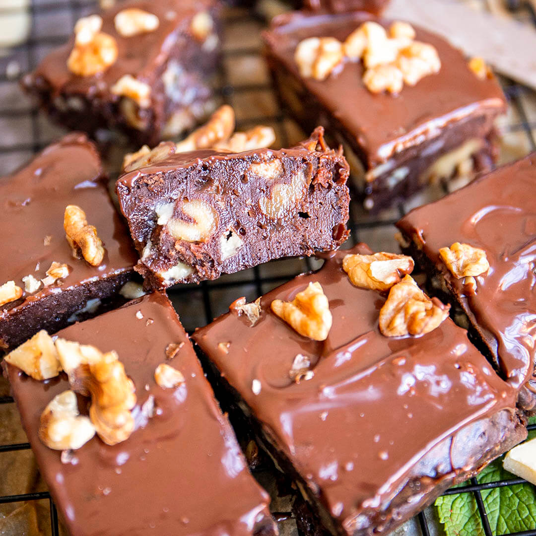 Low-Carb & Keto 3-Zutaten-Brownie