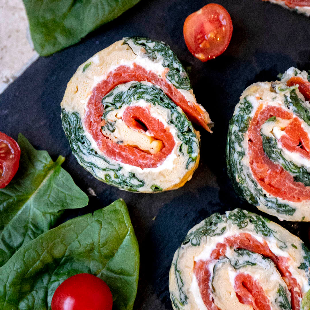 Low-Carb & Keto Lachsröllchen mit Spinat
