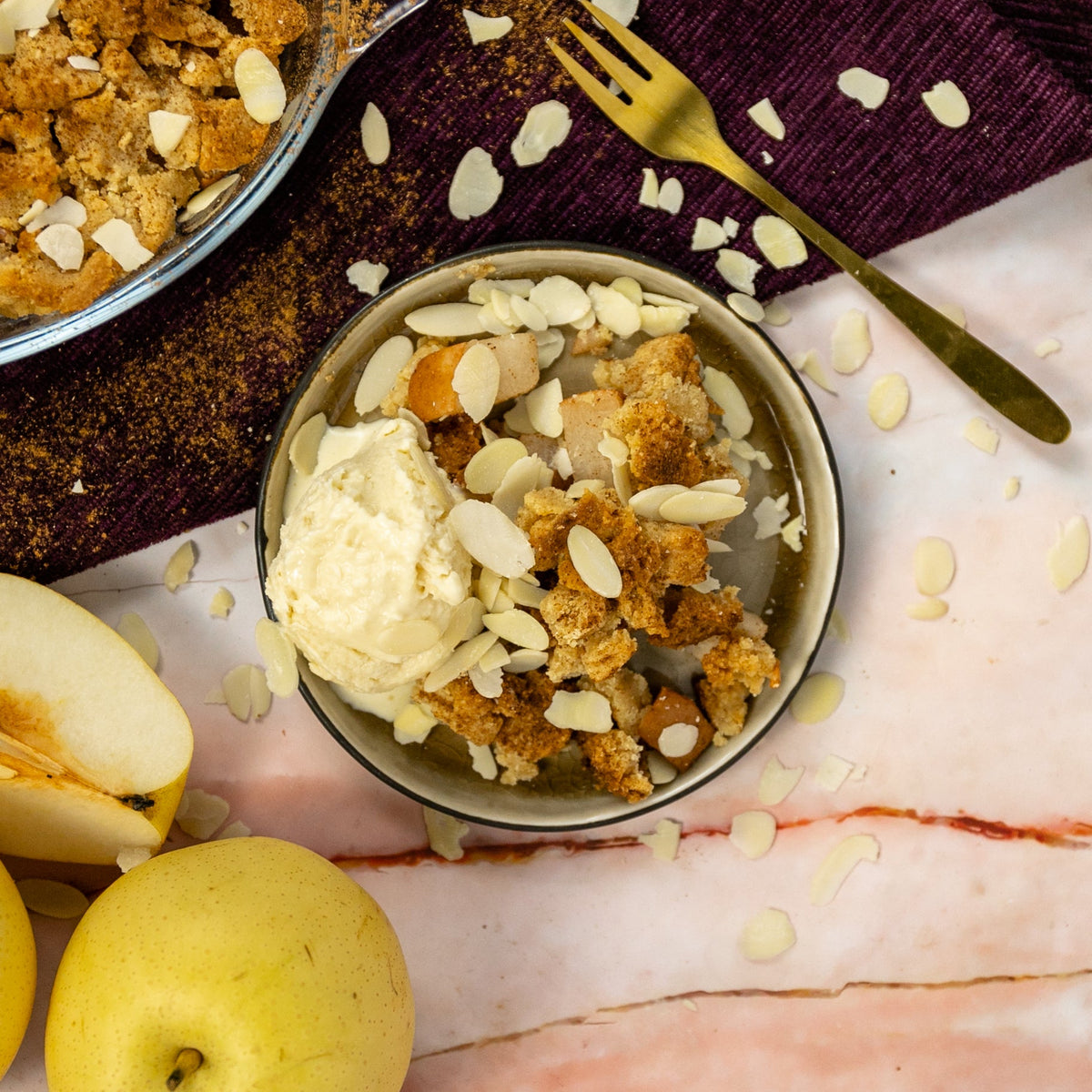 Low-Carb Nashi-Birnen-Crumble