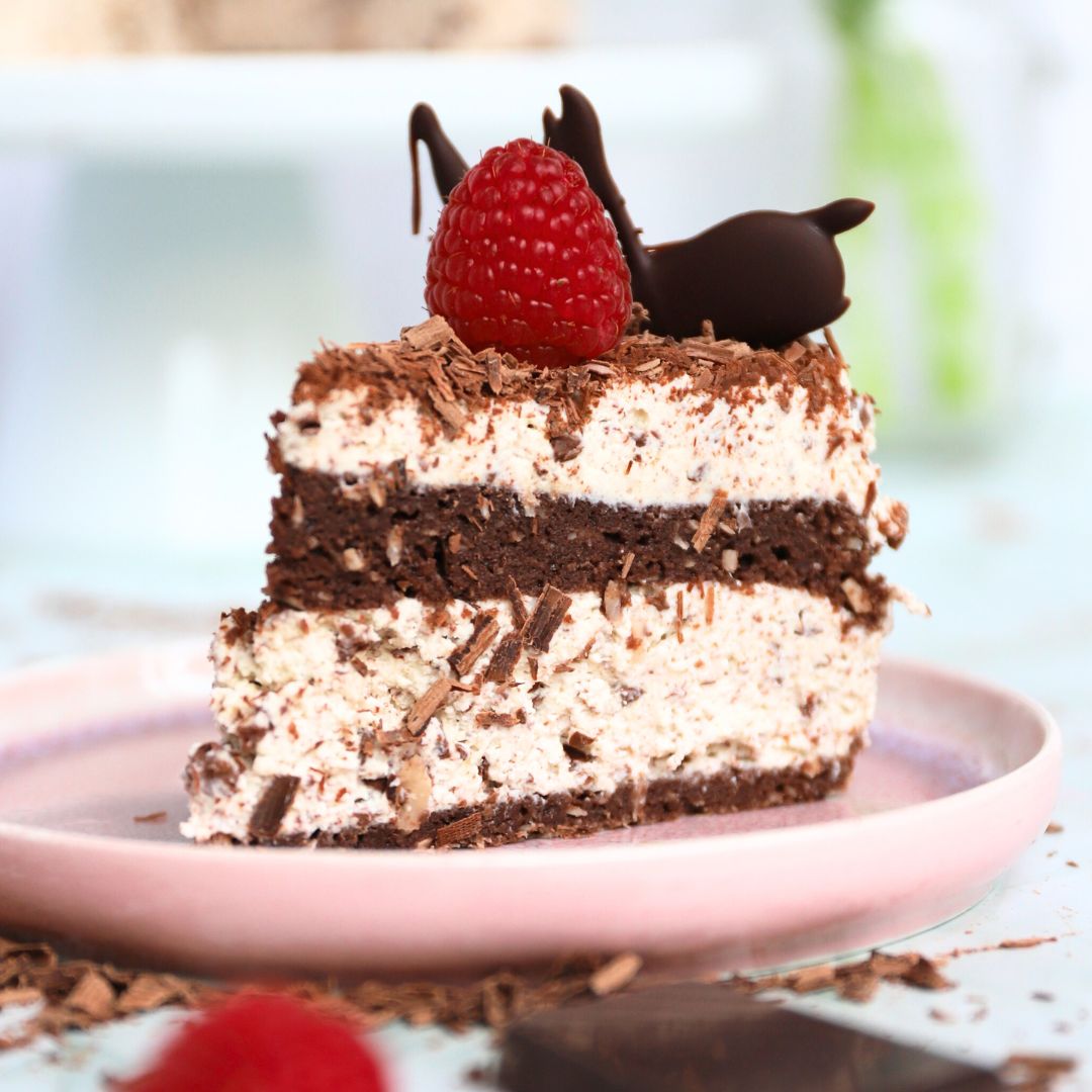 Low-Carb & Keto Schoko-Stracciatella-Torte