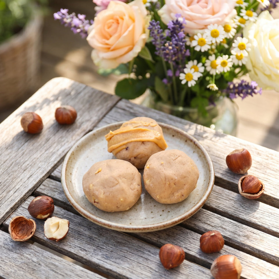 NomNoms Protein Bites | Creamy White Hazelnut | Bio
