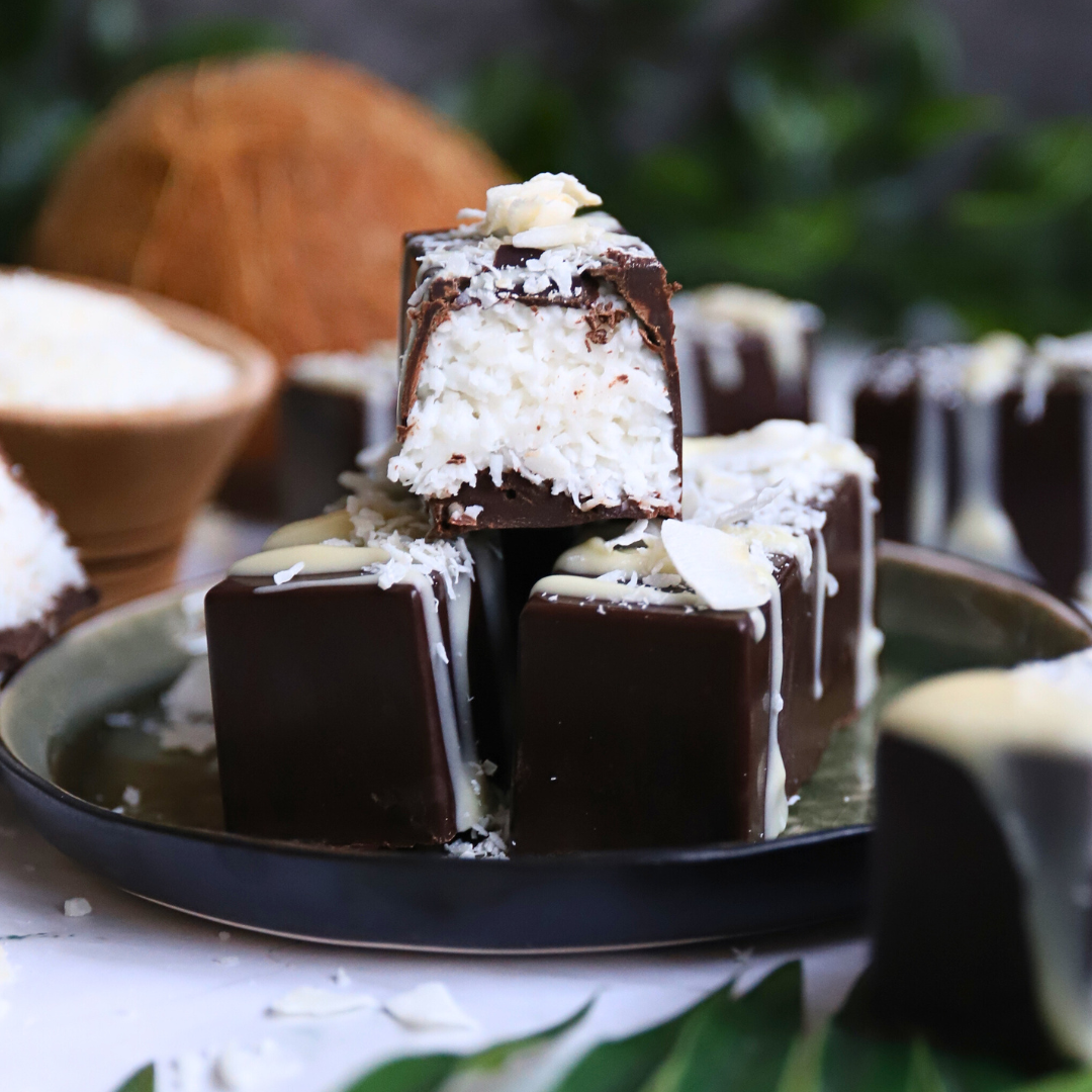Low-Carb & Keto Schoko-Kokos Riegel