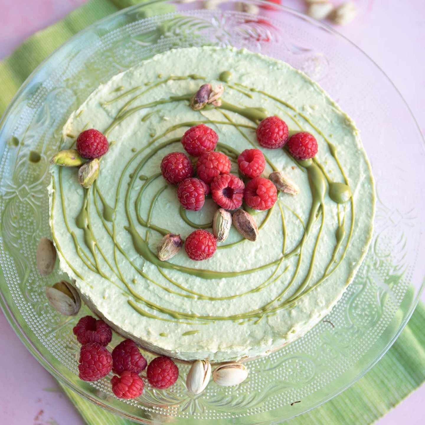 Low-Carb & Keto No Bake Pistazien-Cheesecake