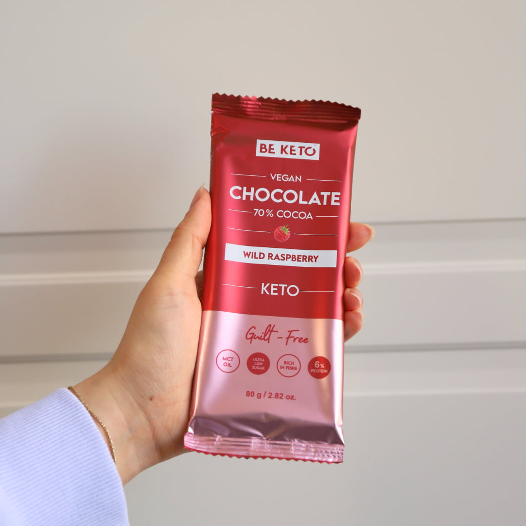 Vegane Keto Schokolade mit MCT-Öl - Wilde Himbeere