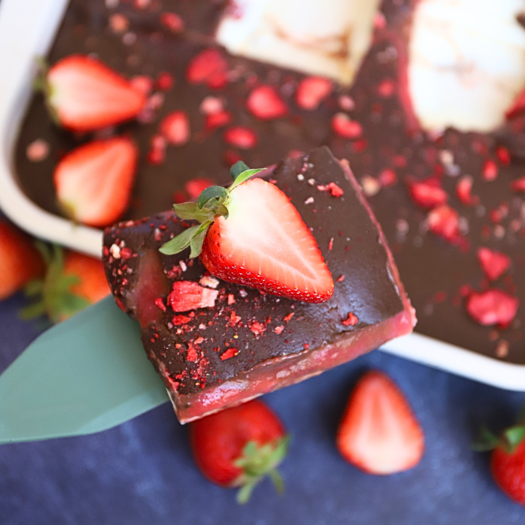 Low-Carb Schoko-Erdbeer Schichtdessert