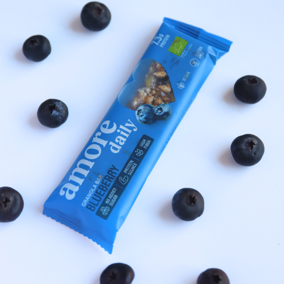 Lower-Carb* Granola Bar | Blaubeere