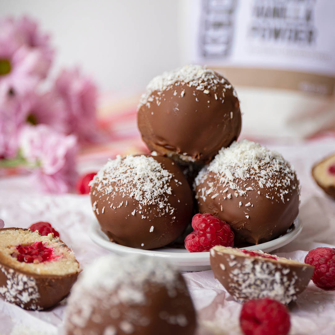 Low-Carb Himbeer-Kokos-Balls