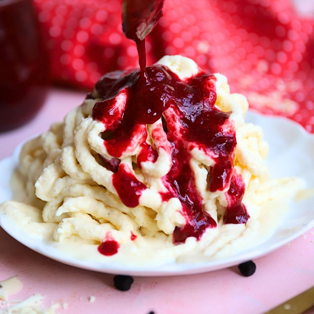 Low-Carb Spaghetti-Eis mit Sahne