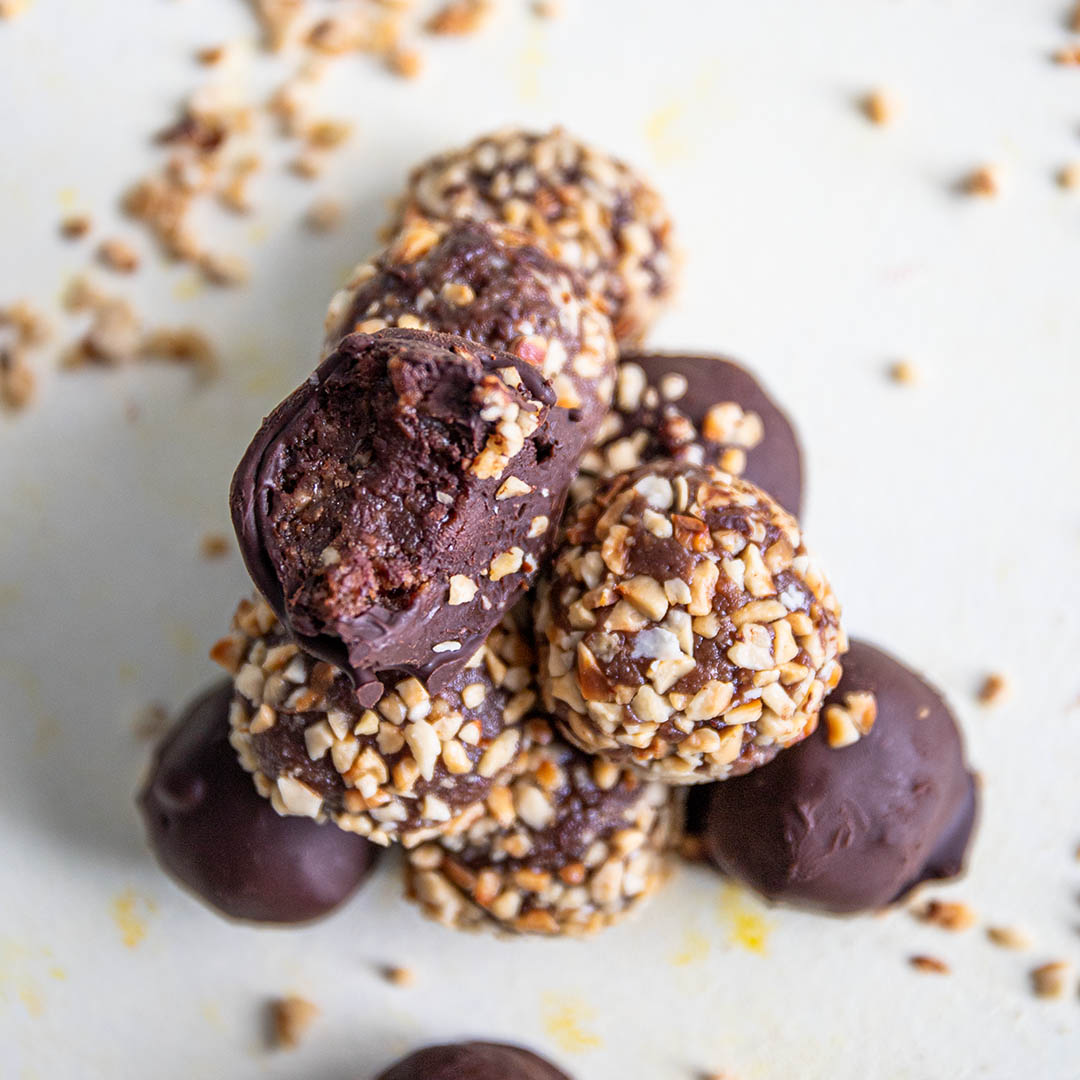 Low-Carb Schoko & Haselnuss Power Balls