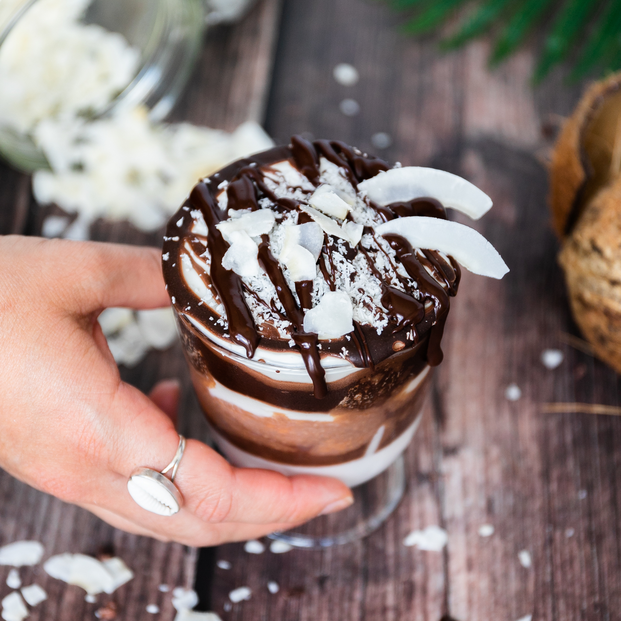 Low-Carb Kokos-Schoko Schichtdessert