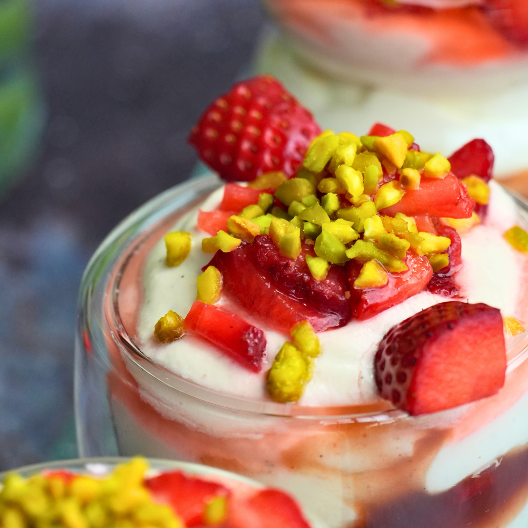Schnelle Keto Erdbeer-Creme im Glas