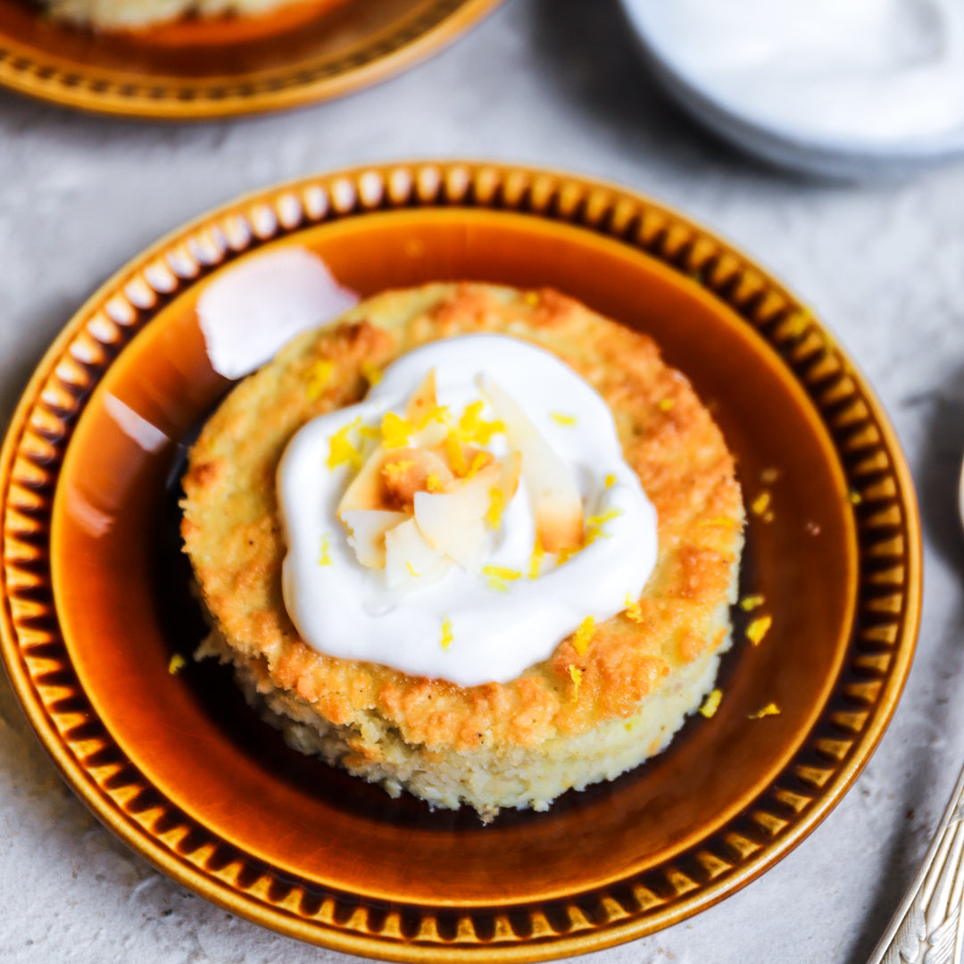 Low-Carb Kokos & Zitronen Custard Cake