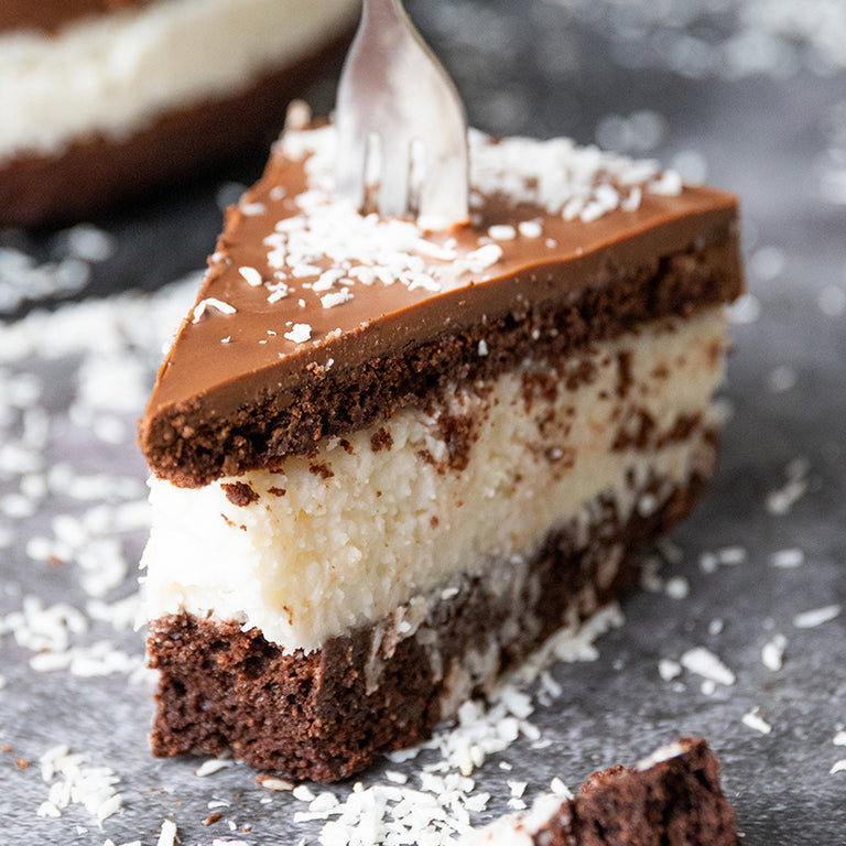 Low-Carb & Keto Kokos-Schokoladen-Torte