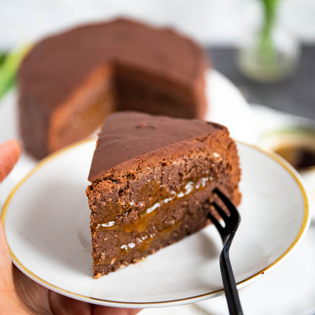 Low-Carb & Keto Sachertorte