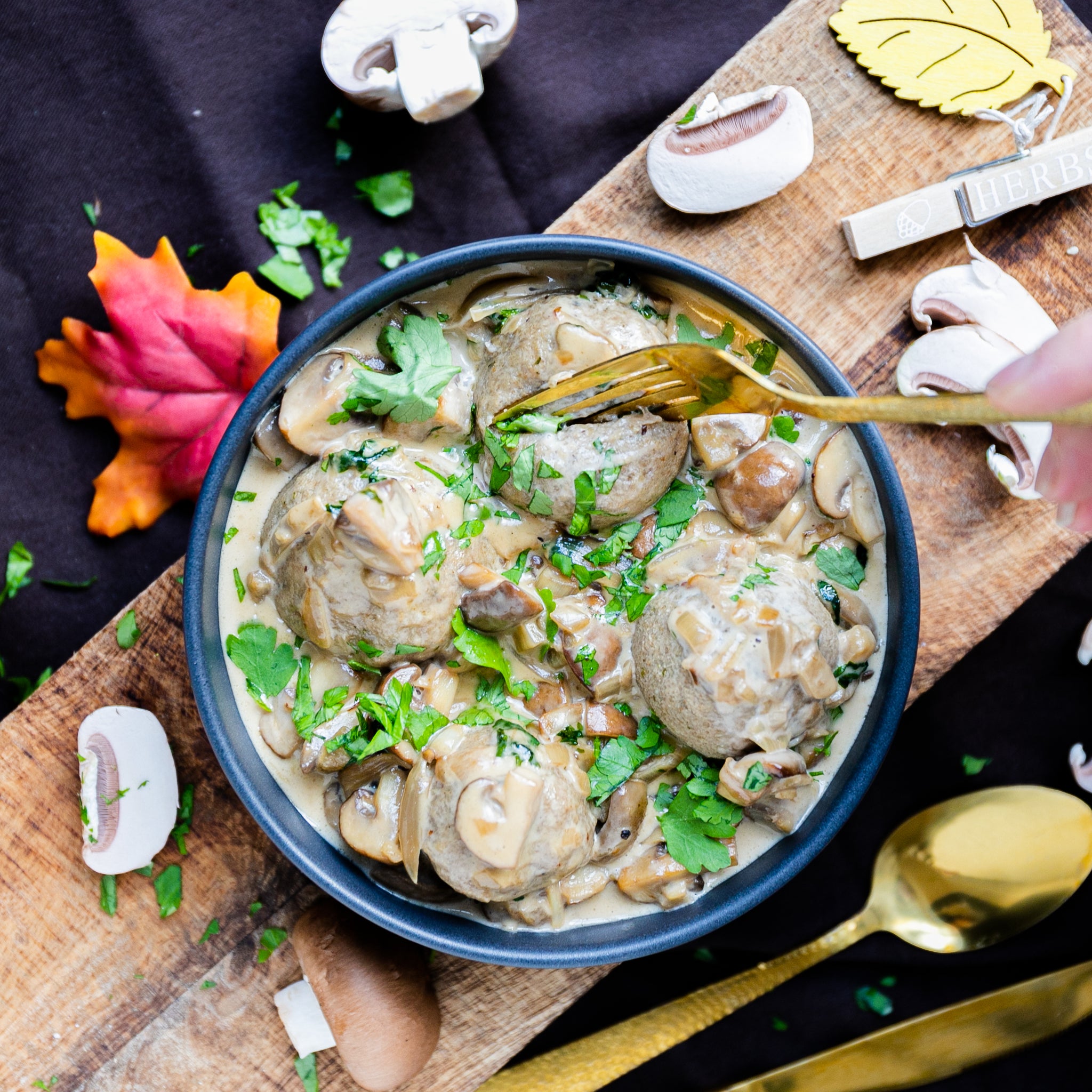Low-Carb Klöße mit Pilz-Sahne-Sauce