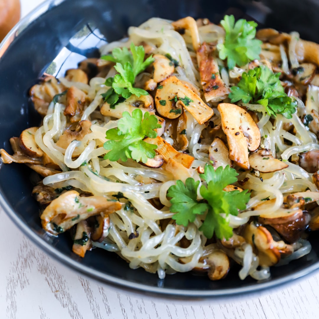 Low-Carb & Keto Pilz-Nudelpfanne