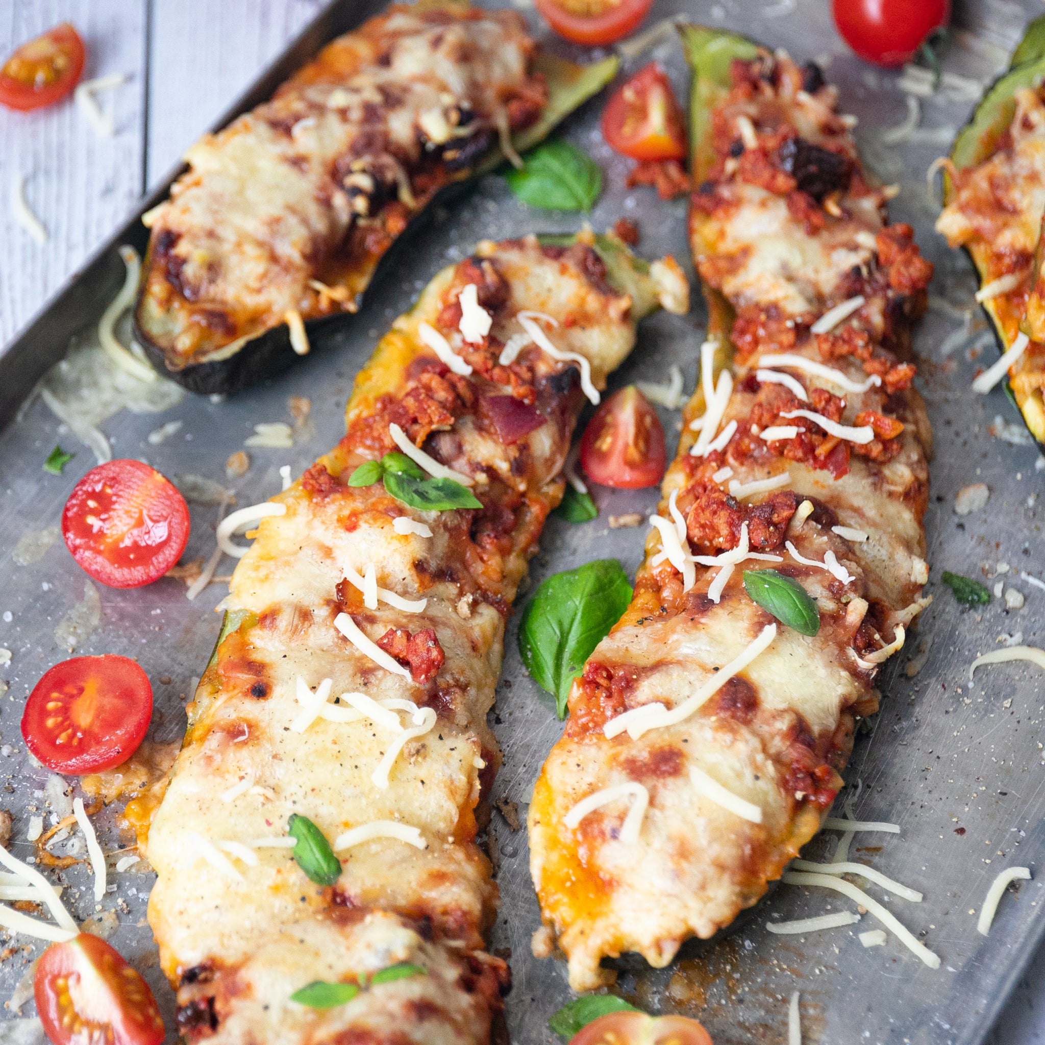 Gefüllte Zucchini mit veganem Hack - Low-Carb & Veggie