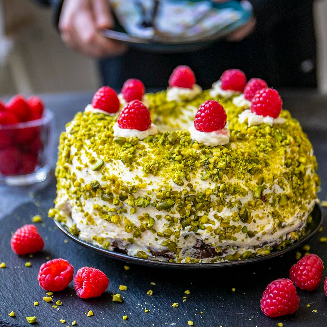 Schokoladiger Low-Carb Pistazien Frühlingskranz