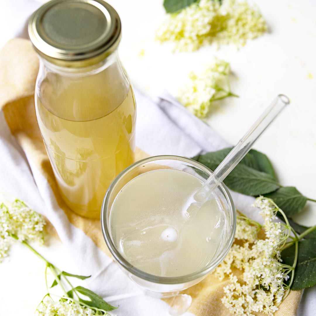 Low-Carb & Keto Holunderblütensirup ohne Zucker