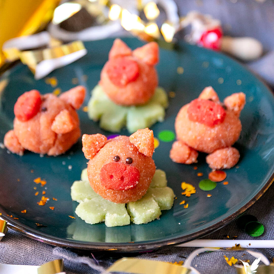 Zuckerfreie Marzipan-Schweinchen