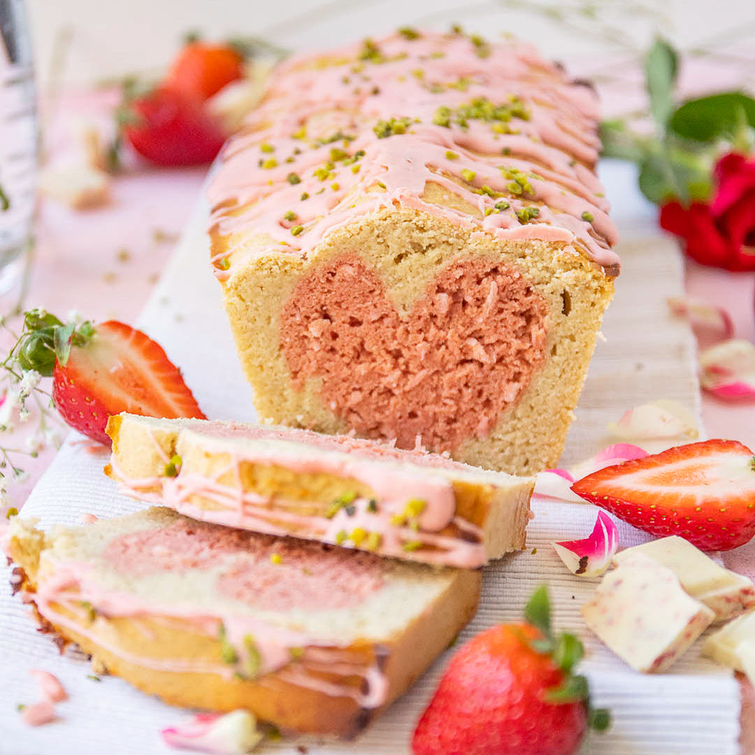 Low-Carb & Keto Kastenkuchen mit Herz