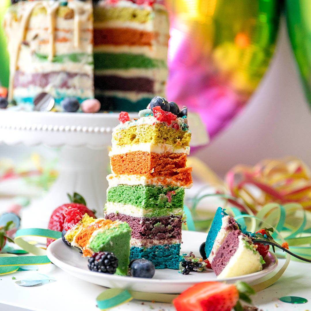 Low-Carb & Keto Regenbogentorte