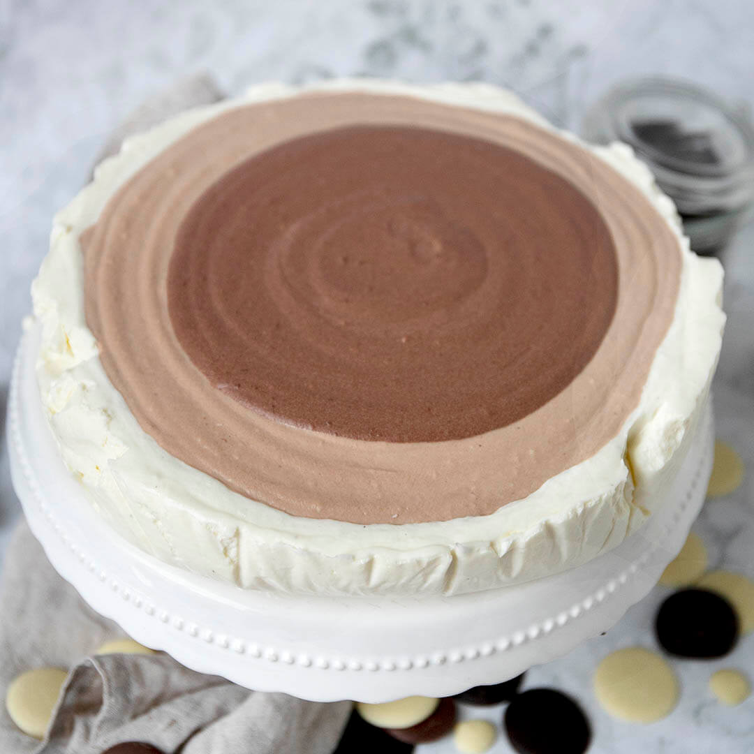 Low-Carb & Keto Triple-Schoko-Joghurt-Kuchen