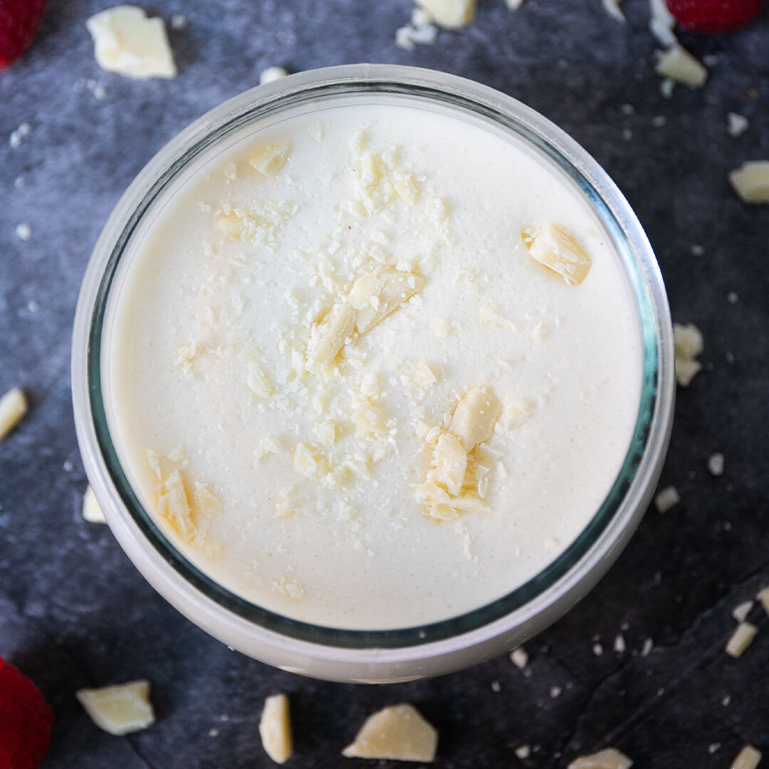 Weißes Low-Carb Schoko-Mousse