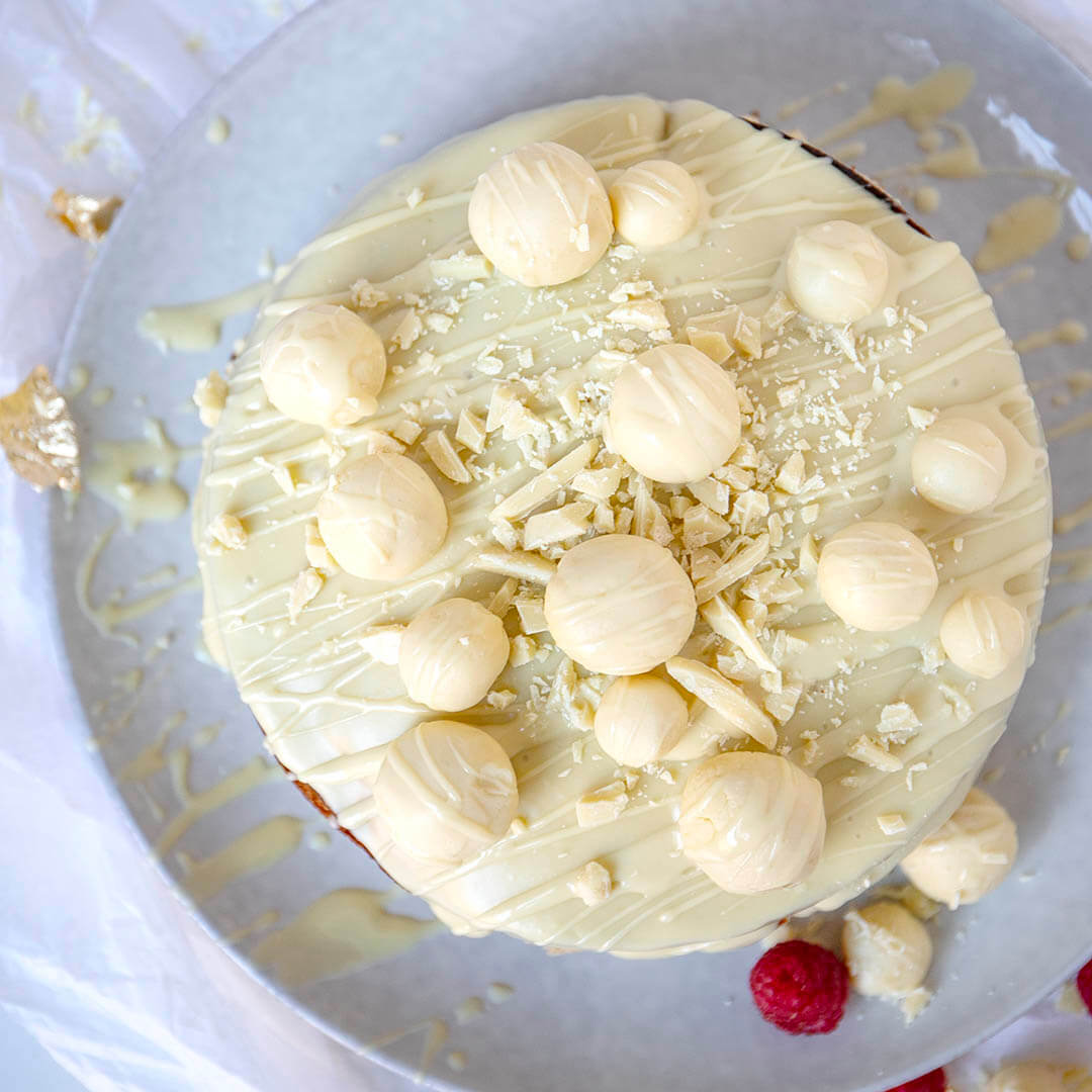 Weiße Low-Carb Schoko-Trüffel-Torte