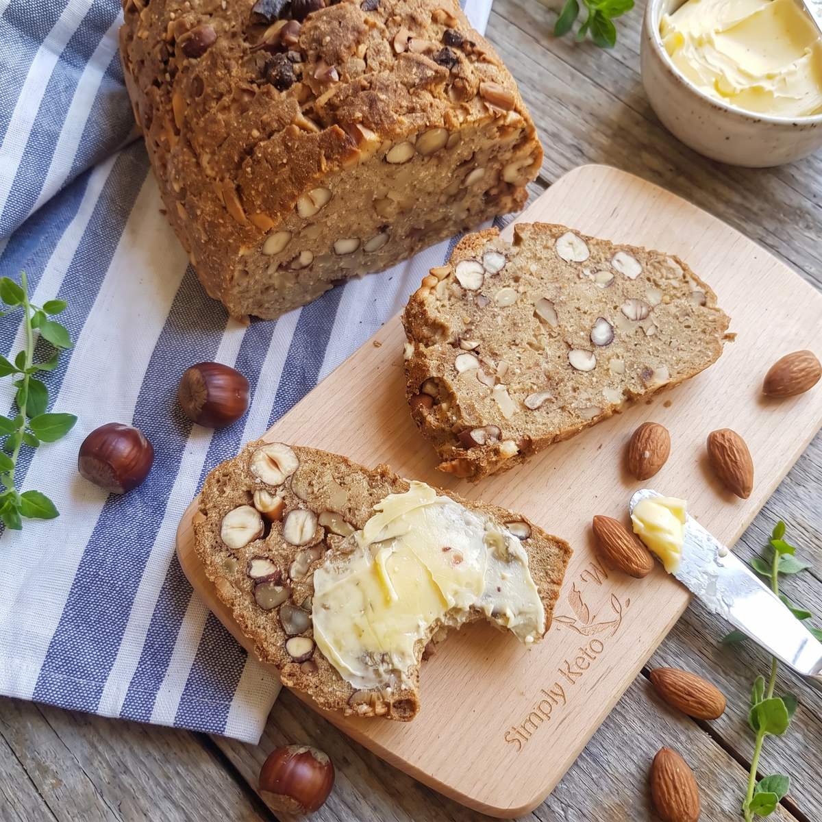 Keto & Paleo Nussbrot